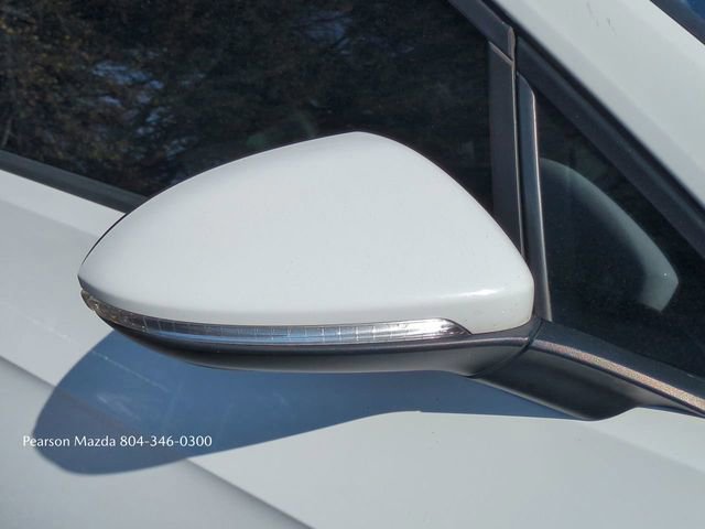 Used 2017 Volkswagen GTI SE image 13