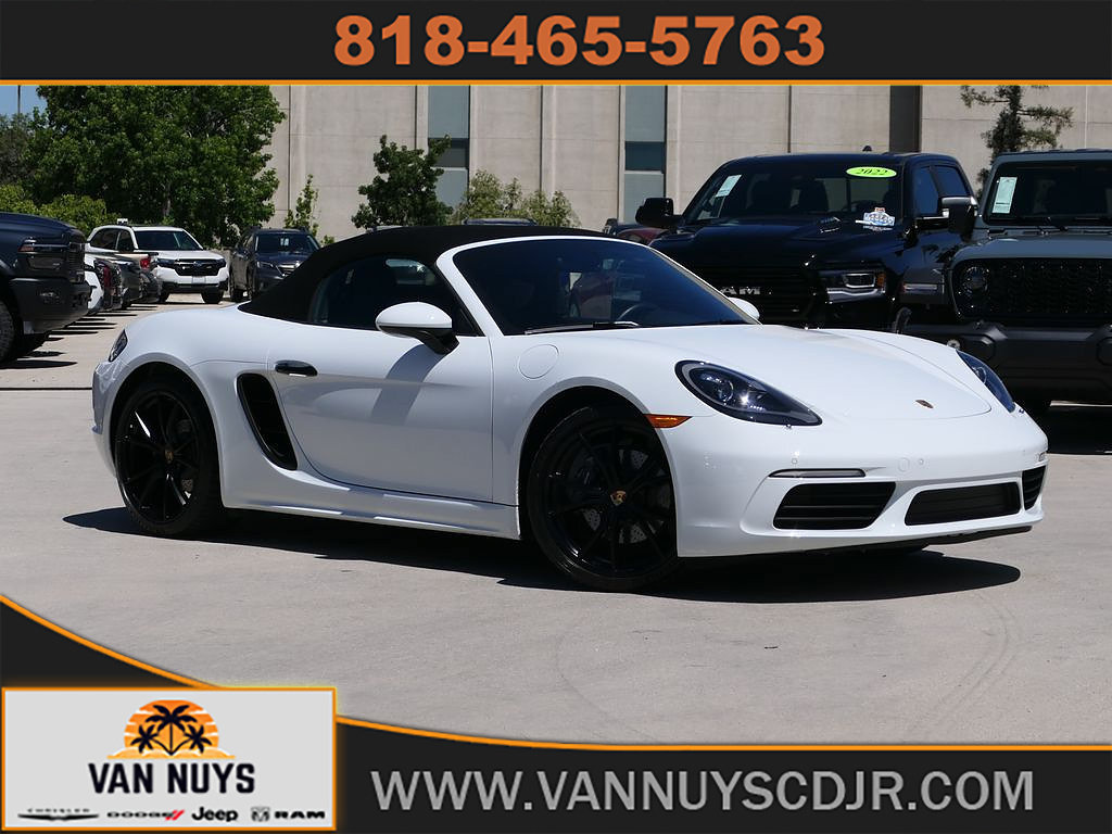 Used 2024 Porsche 718 Boxster RWD image 1