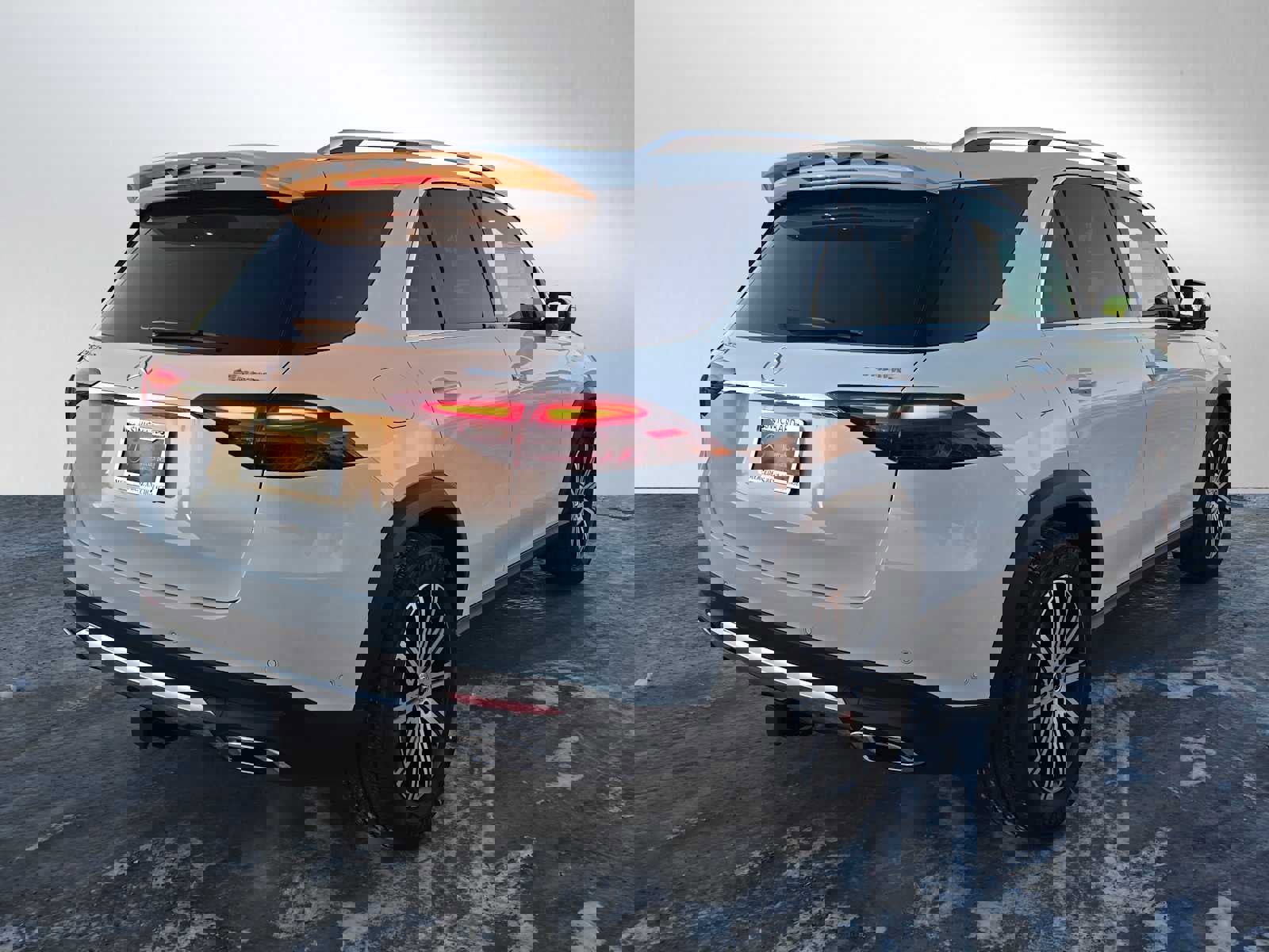 New 2026 Mercedes-Benz GLE 350 4MATIC image 3