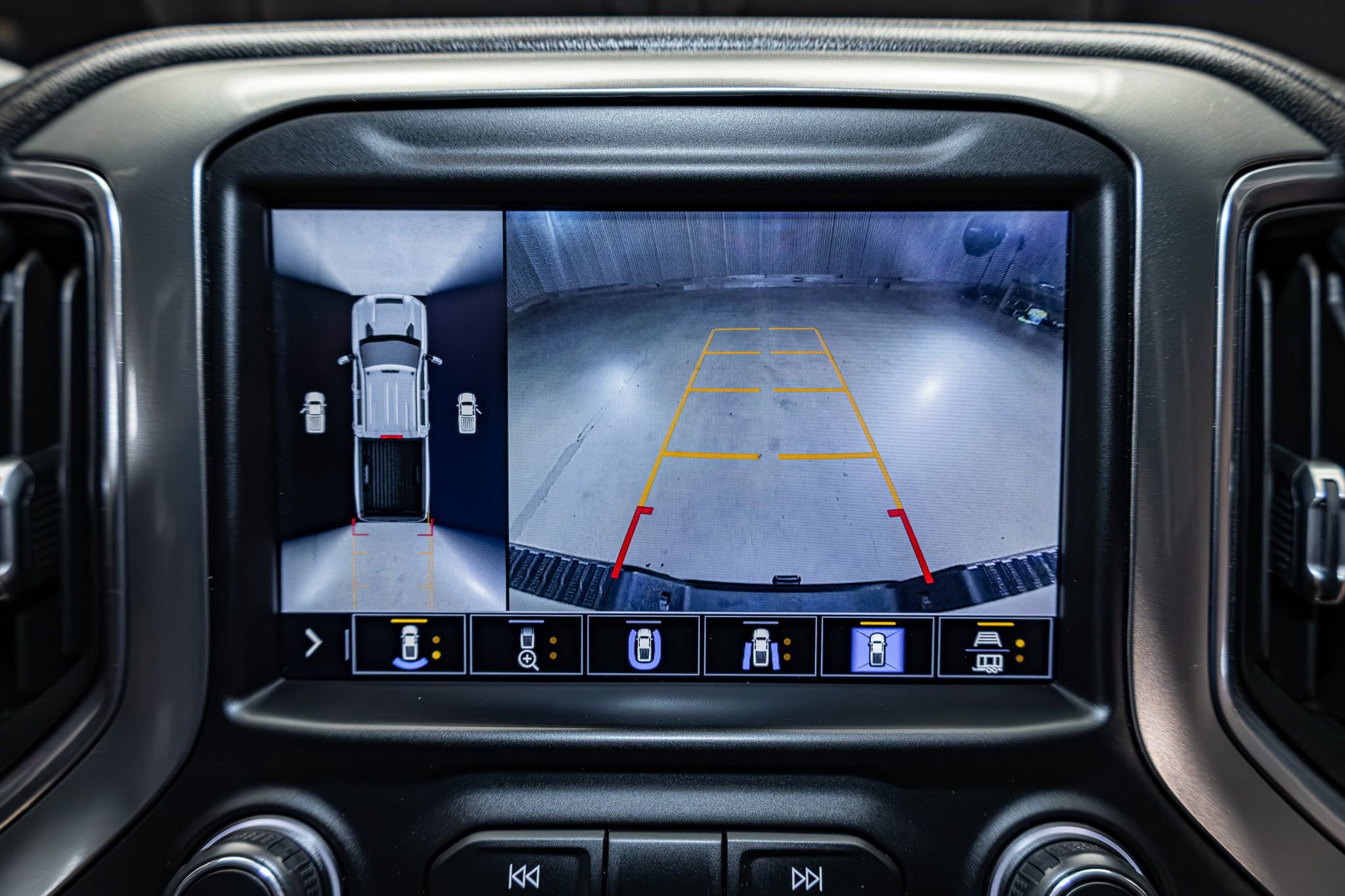 Used 2021 Chevrolet Silverado 2500 LTZ w/ LTZ Plus Package AWD/4WD image 22