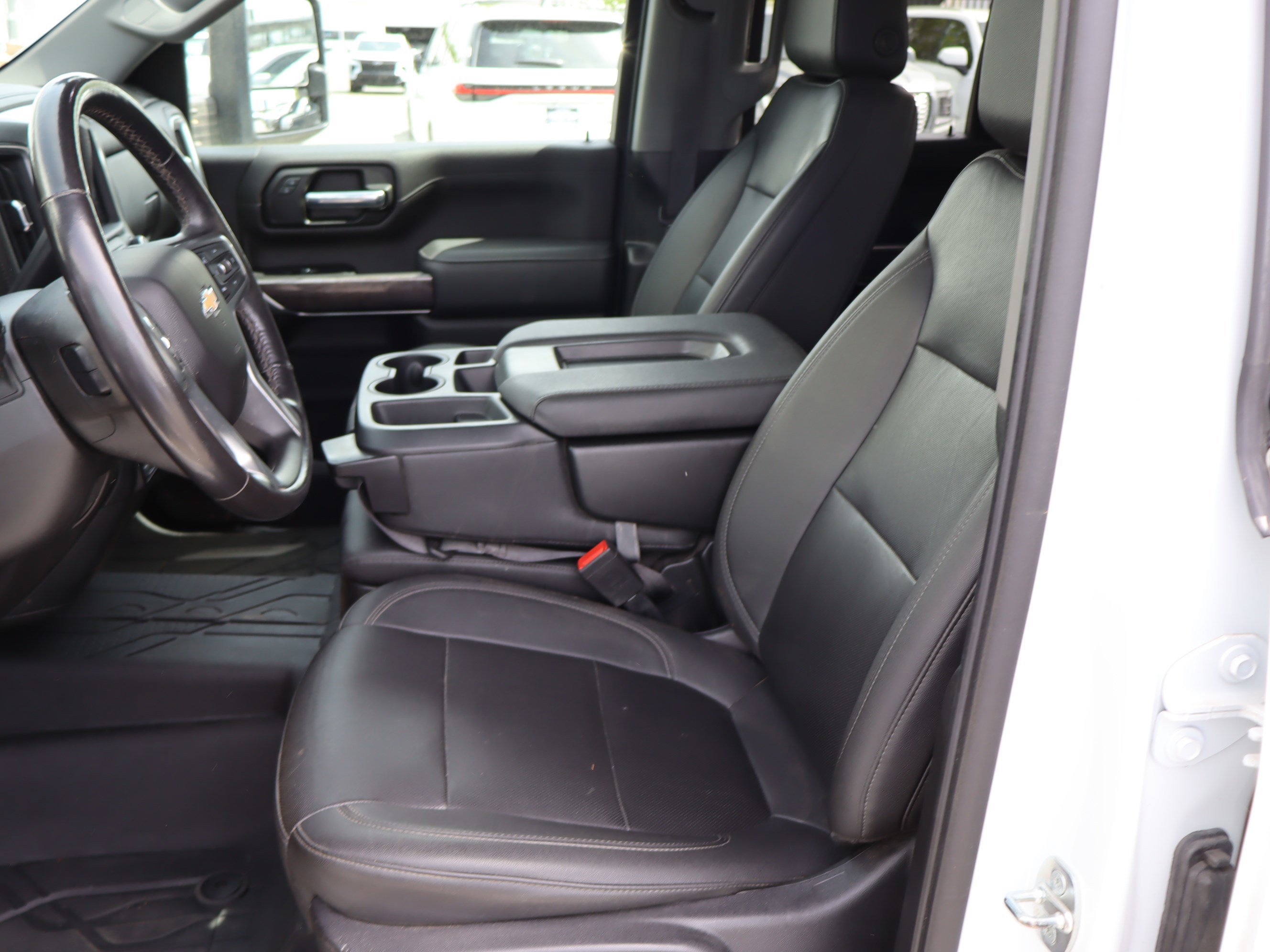 Used 2022 Chevrolet Silverado 2500 LTZ w/ Safety Package AWD/4WD image 21