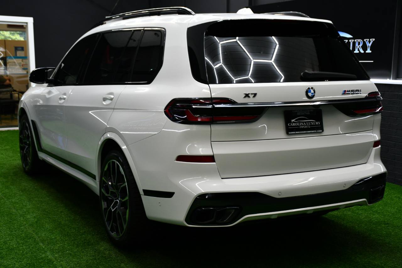 Used 2023 BMW X7 M60i AWD/4WD image 6