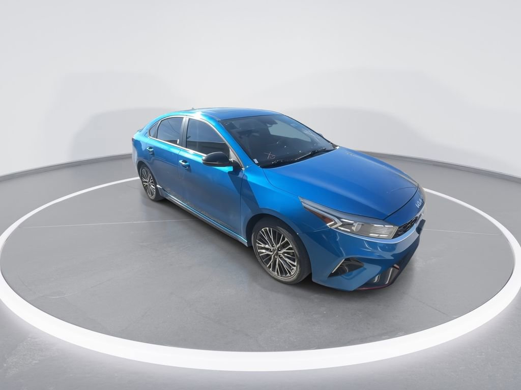 Used 2022 Kia Forte GT-Line w/ GT-Line Premium Package image 2