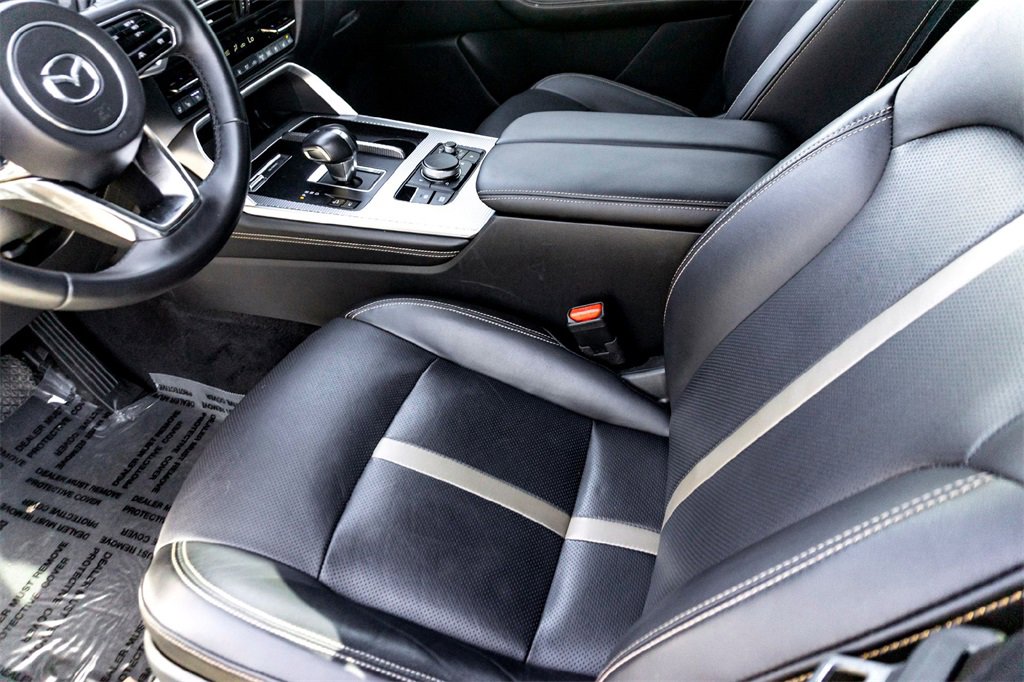 Used 2025 MAZDA CX-90 3.3 Turbo w/ Premium Plus Pkg image 14