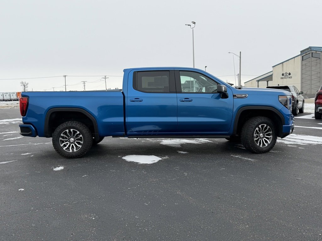 Used 2023 GMC Sierra 1500 AT4 w/ AT4 Preferred Package image 4