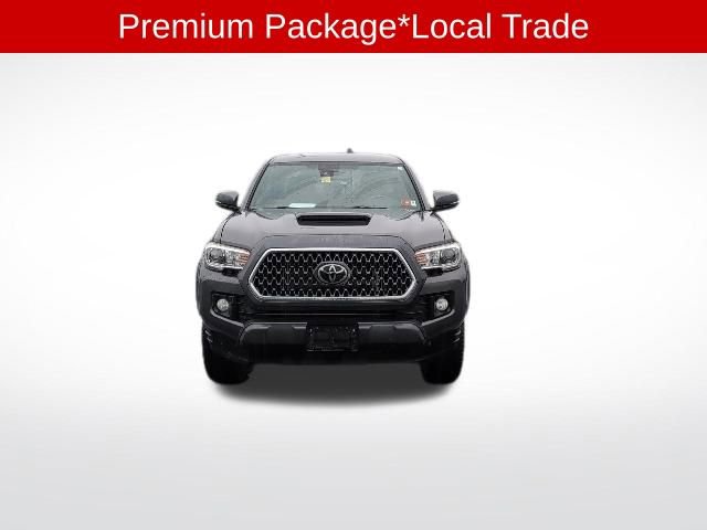 Used 2019 Toyota Tacoma TRD Sport image 2