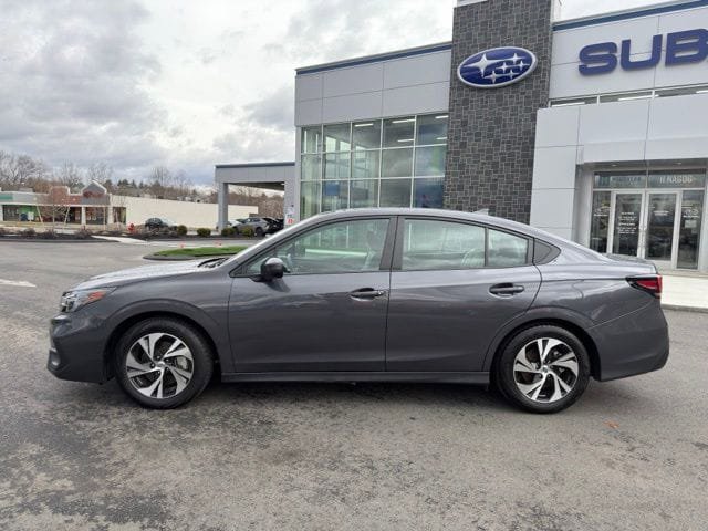 Used 2025 Subaru Legacy Premium AWD/4WD image 10