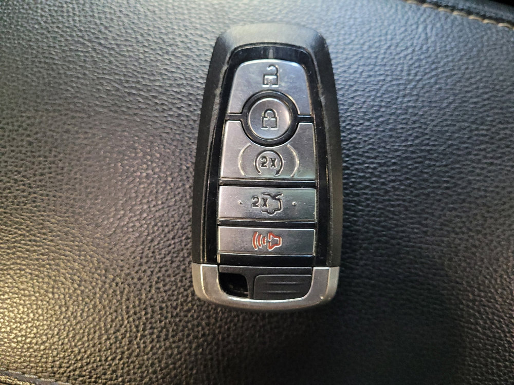 Used 2019 Ford Fusion SEL FWD image 32