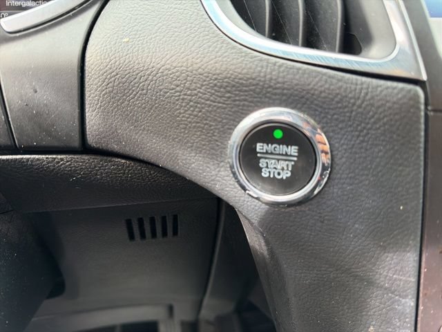 Used 2018 Ford Edge Titanium AWD/4WD image 9