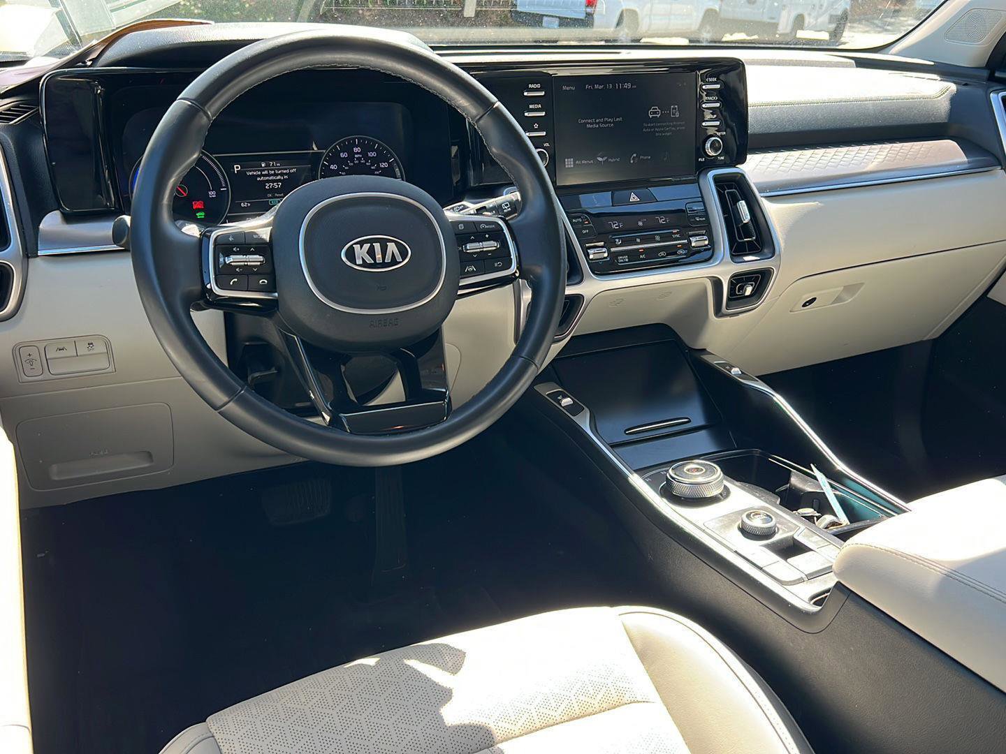 Used 2021 Kia Sorento S image 19