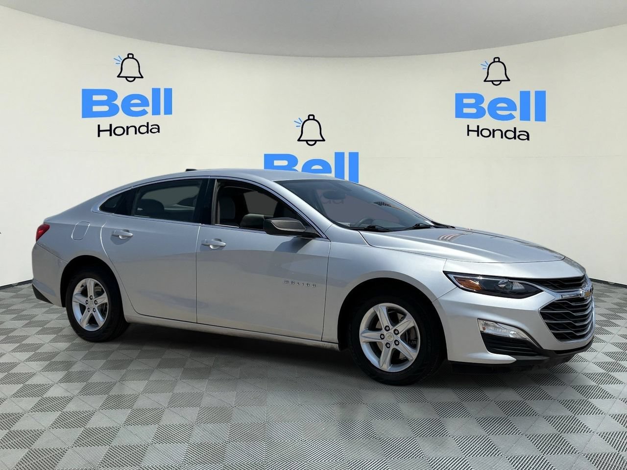 Used 2021 Chevrolet Malibu LS FWD image 6
