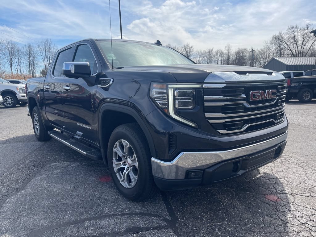 Used 2024 GMC Sierra 1500 SLT AWD/4WD image 10