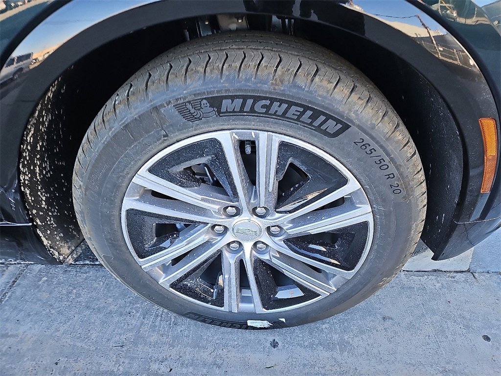 New 2024 Cadillac Lyriq Luxury image 7