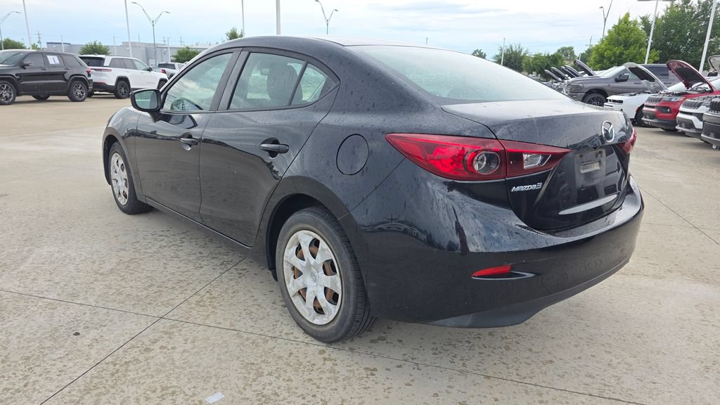 Used 2018 MAZDA MAZDA3 Sport FWD image 3