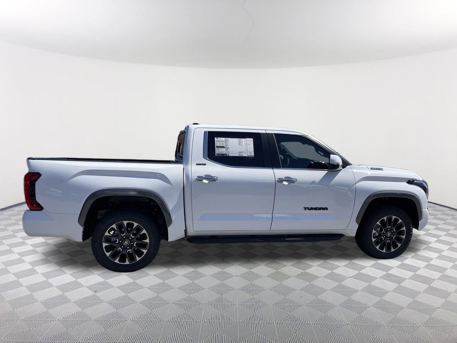 New 2025 Toyota Tundra Limited image 2