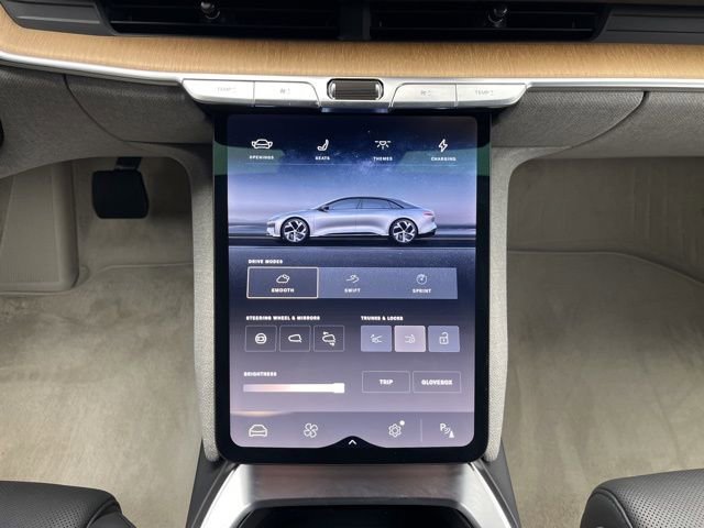 Used 2024 Lucid Air Touring image 17