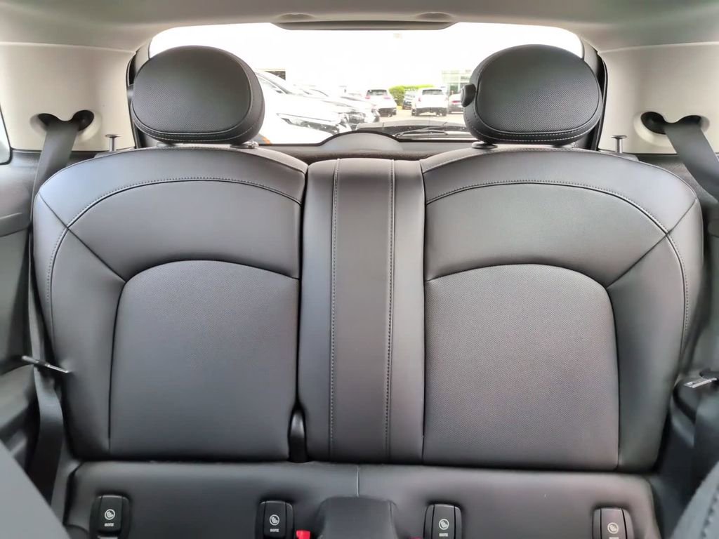 Used 2019 MINI Cooper 2-Door Hardtop FWD image 25
