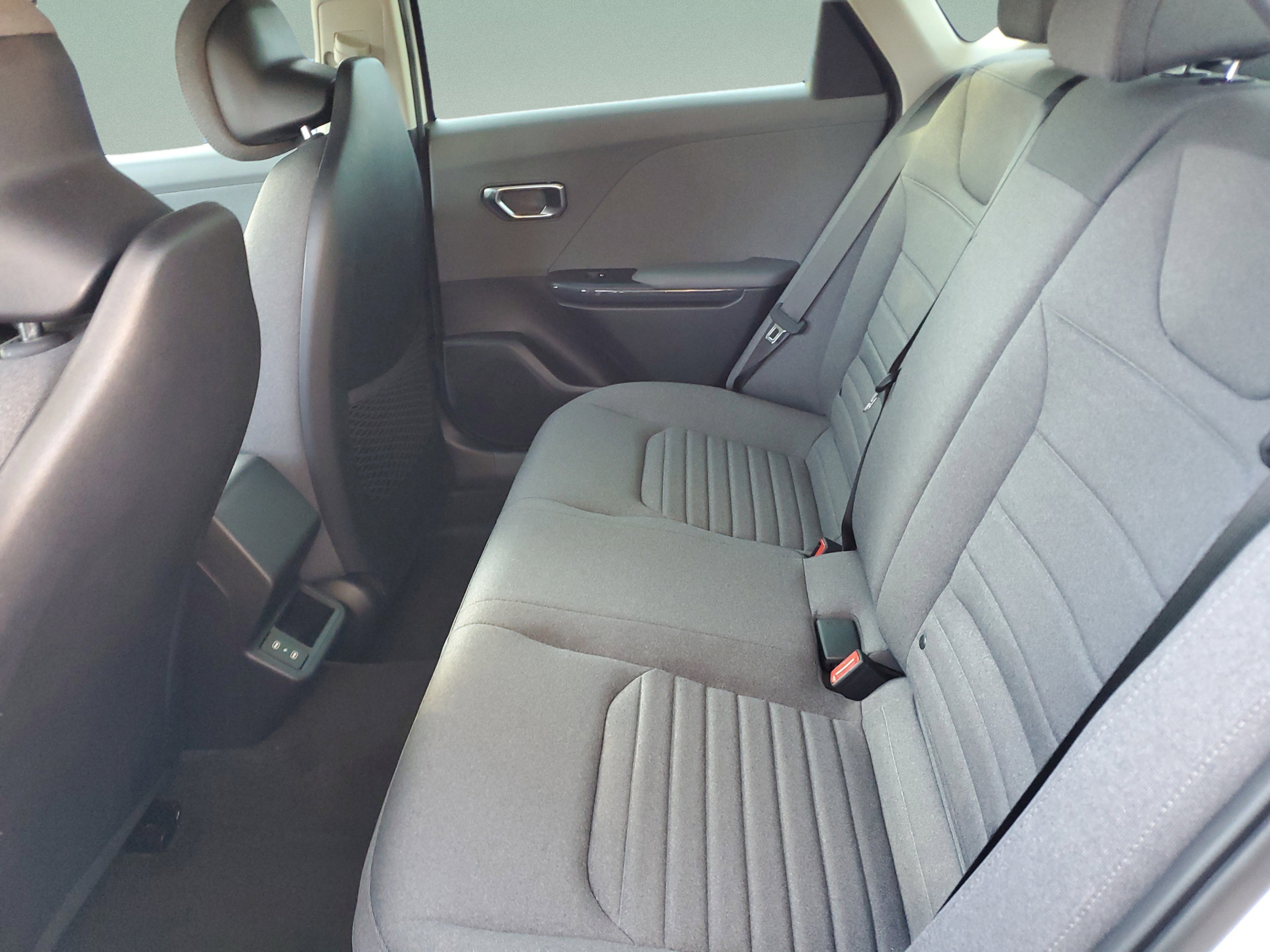 Certified 2025 Kia K4 EX FWD image 27