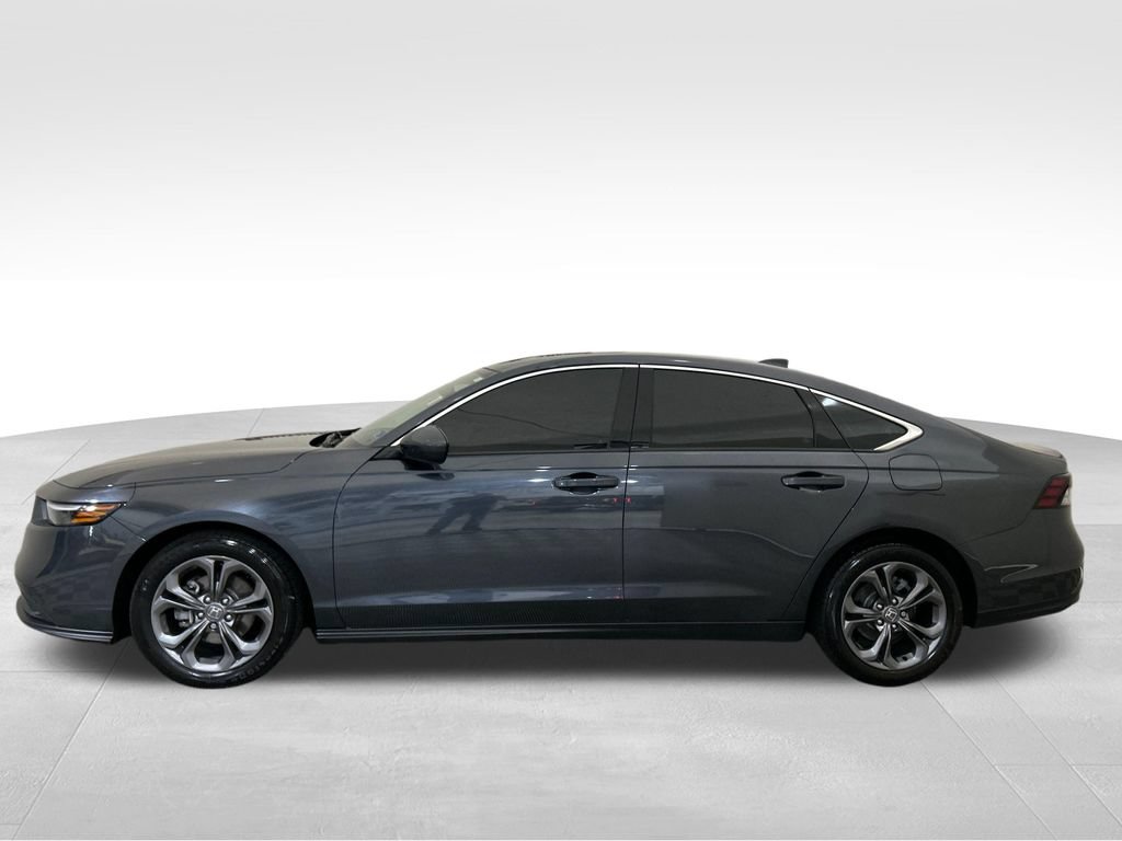 Used 2024 Honda Accord EX image 2