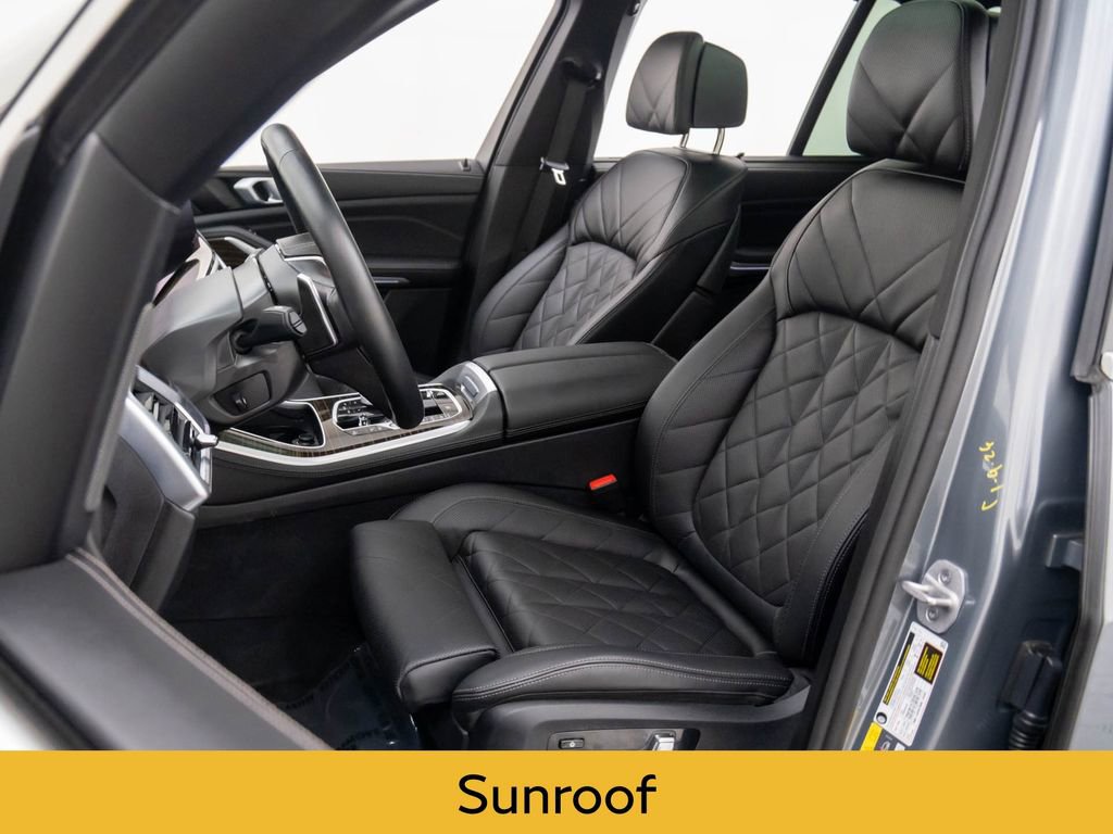 Used 2025 BMW X5 xDrive50e w/ Executive Package image 16