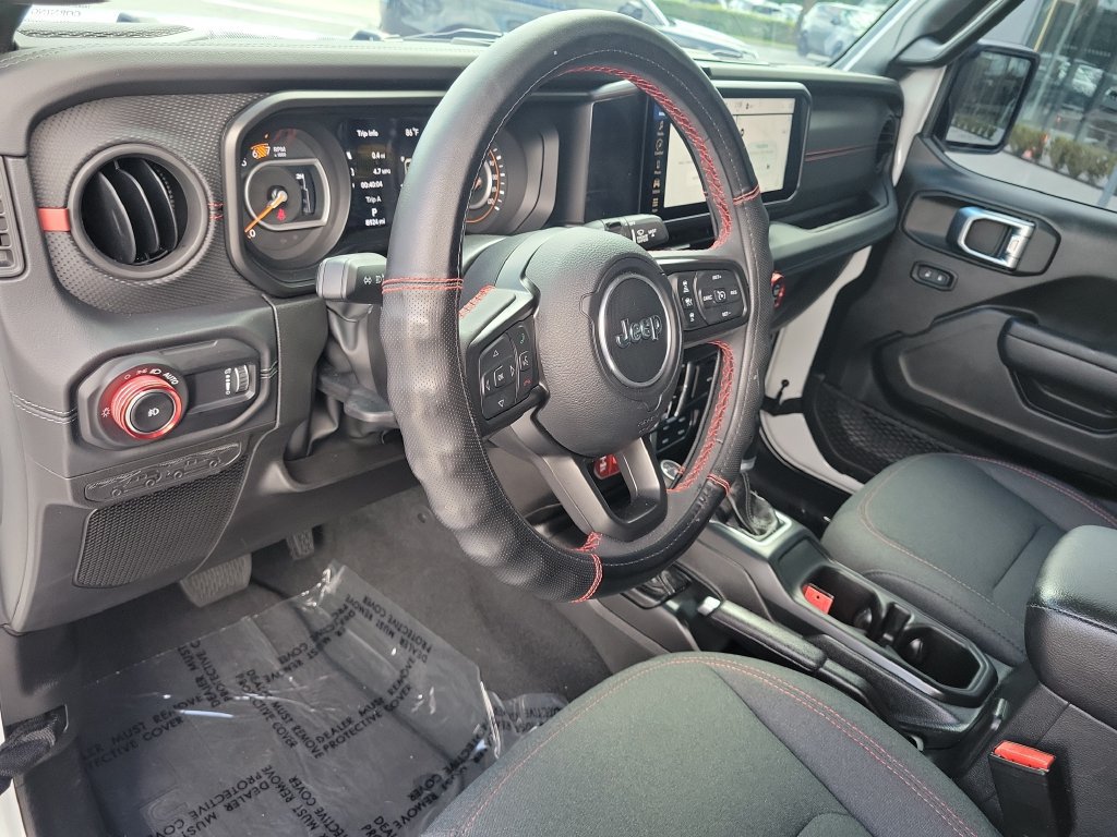 Used 2024 Jeep Wrangler Unlimited Rubicon w/ Safety Group AWD/4WD image 23