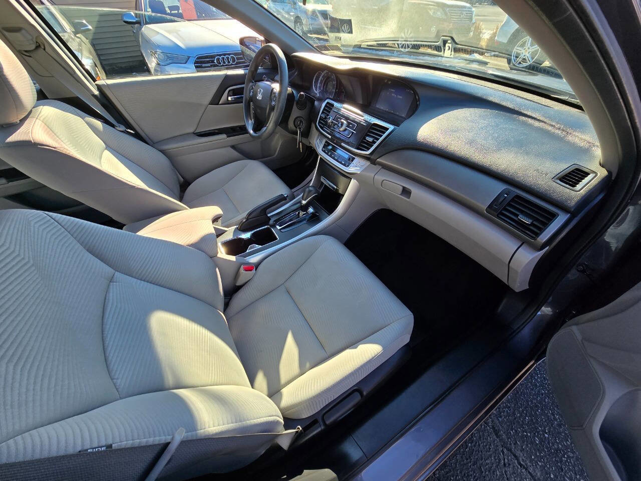 Used 2014 Honda Accord LX image 28