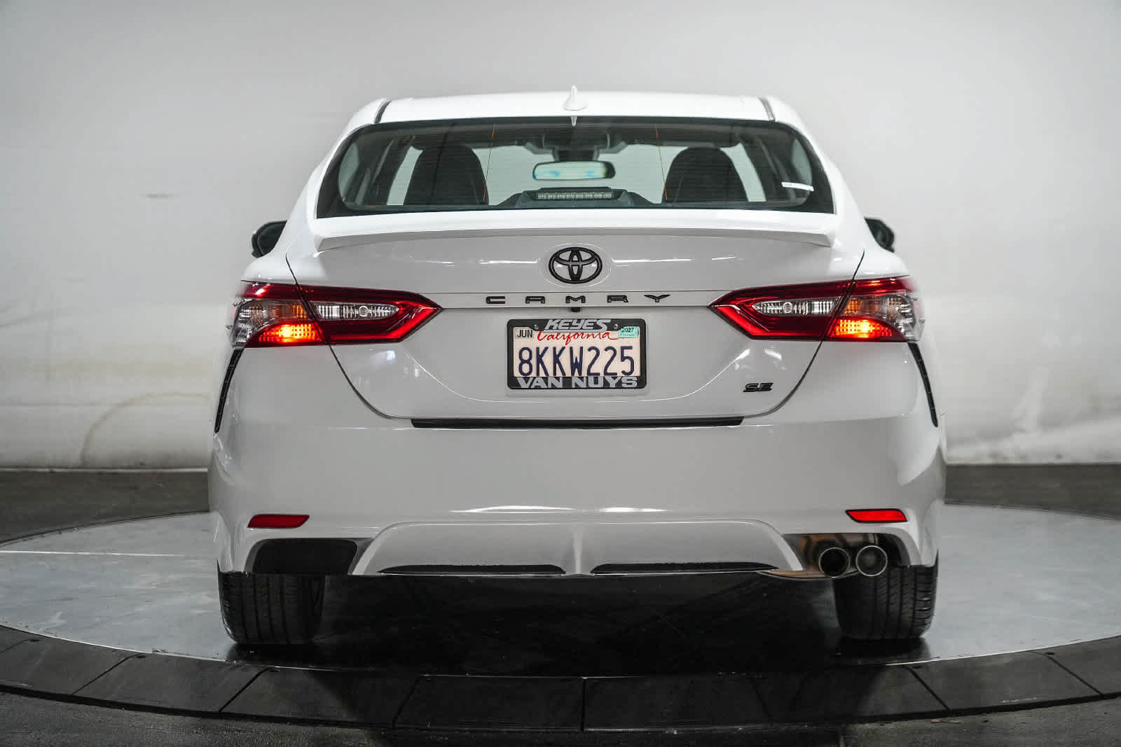 Certified 2019 Toyota Camry SE w/ Carpet Mat Package FWD image 6