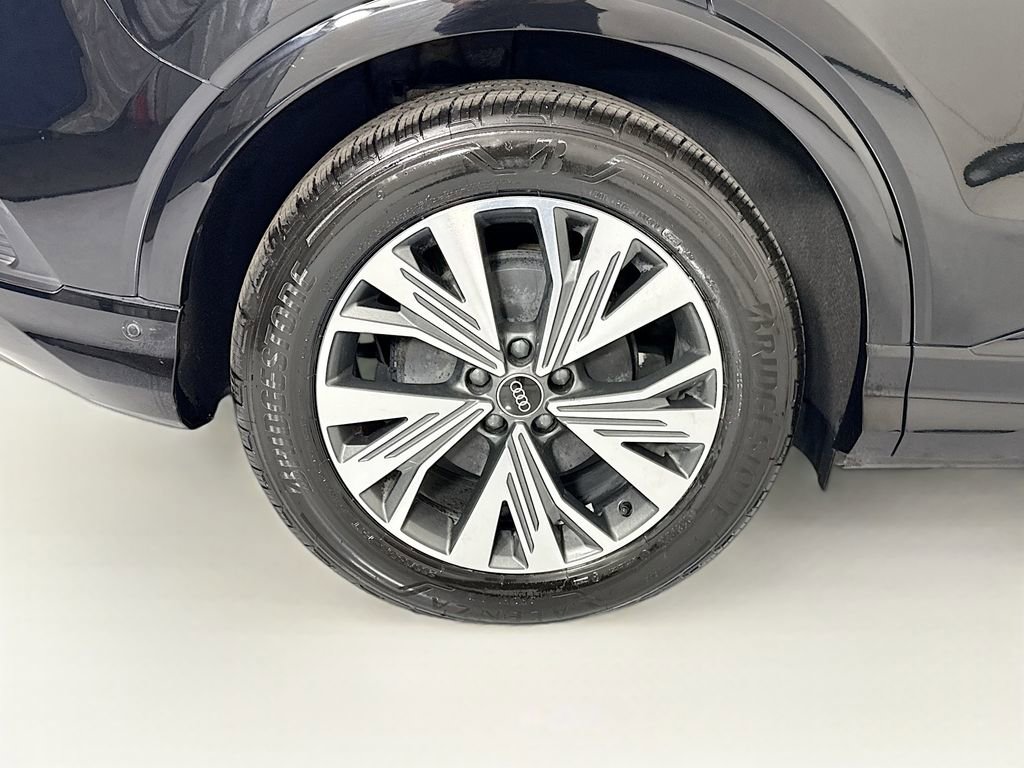 Used 2023 Audi Q4 e-tron Premium Plus w/ Premium Plus RWD image 33