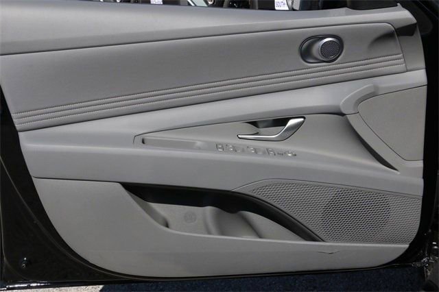Used 2026 Hyundai Elantra Sport image 17