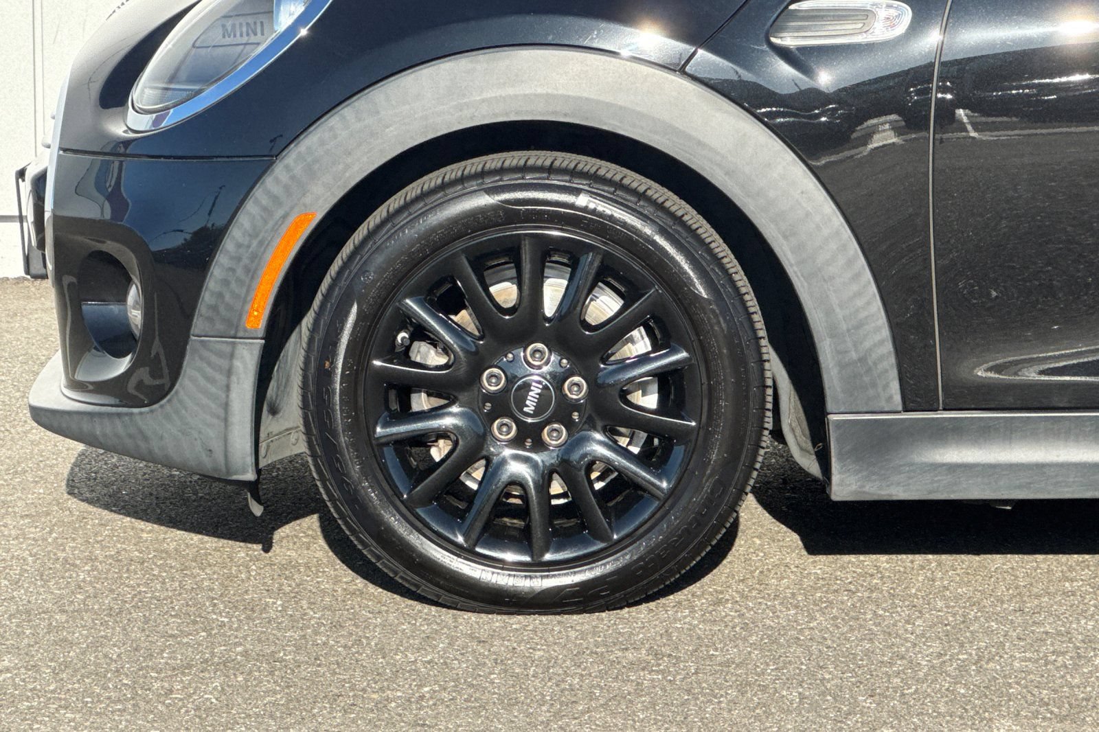Used 2019 MINI Cooper 2-Door Hardtop w/ Signature Upholstery Package FWD image 30