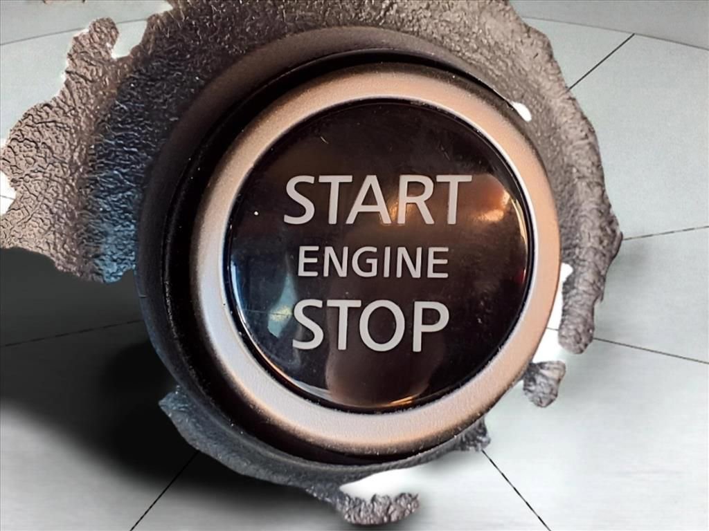 Used 2023 Nissan Frontier PRO-4X w/ Technology Package image 15