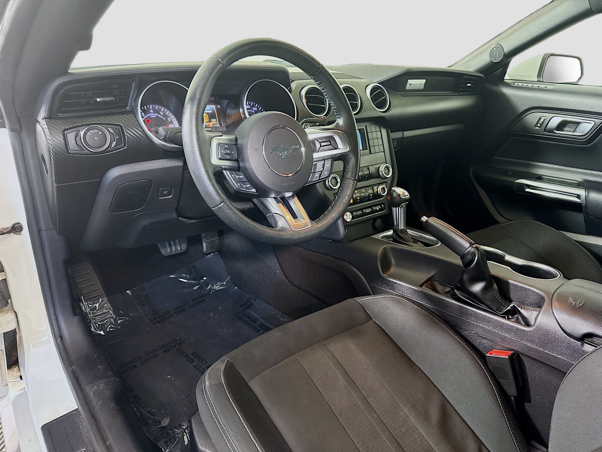 Used 2019 Ford Mustang Coupe RWD image 23