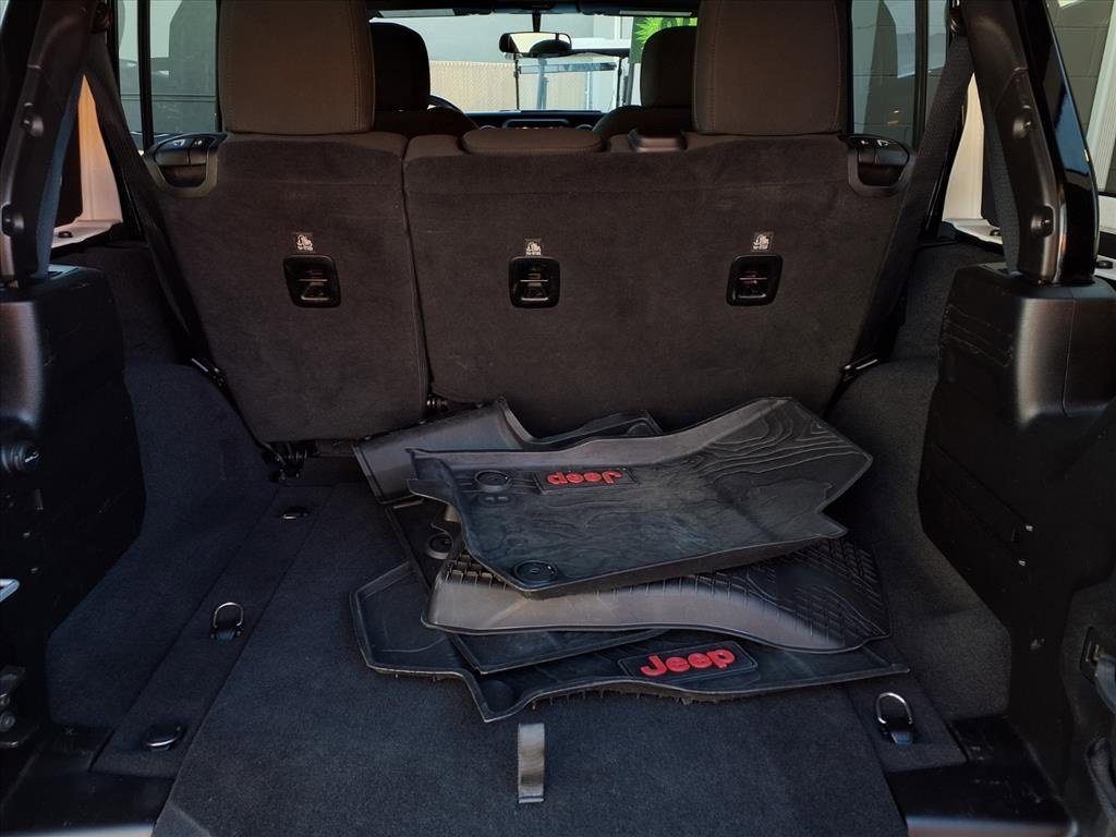 Used 2019 Jeep Wrangler Unlimited Sport image 20