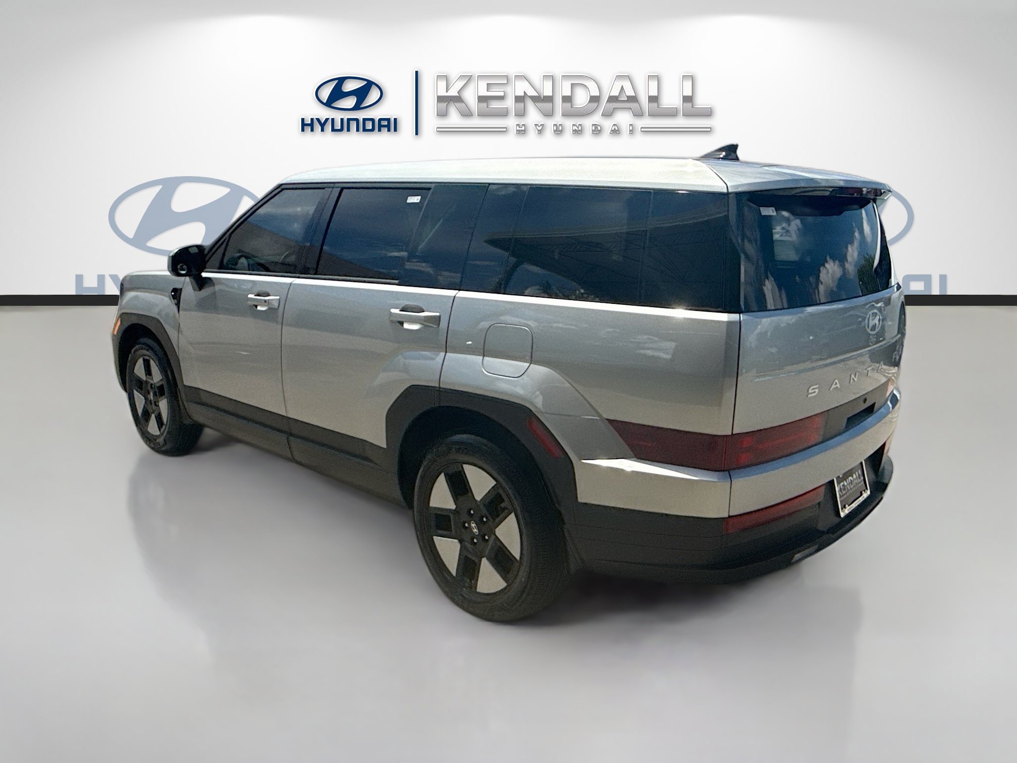 Used 2026 Hyundai Santa Fe SE FWD image 4