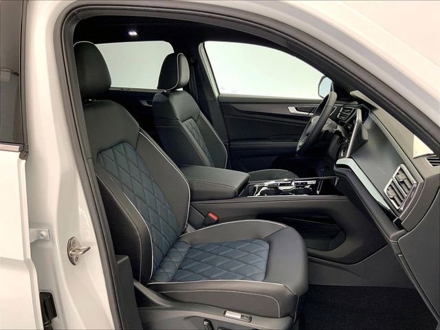 New 2026 Volkswagen Atlas Cross Sport SEL Premium R-Line AWD/4WD image 11