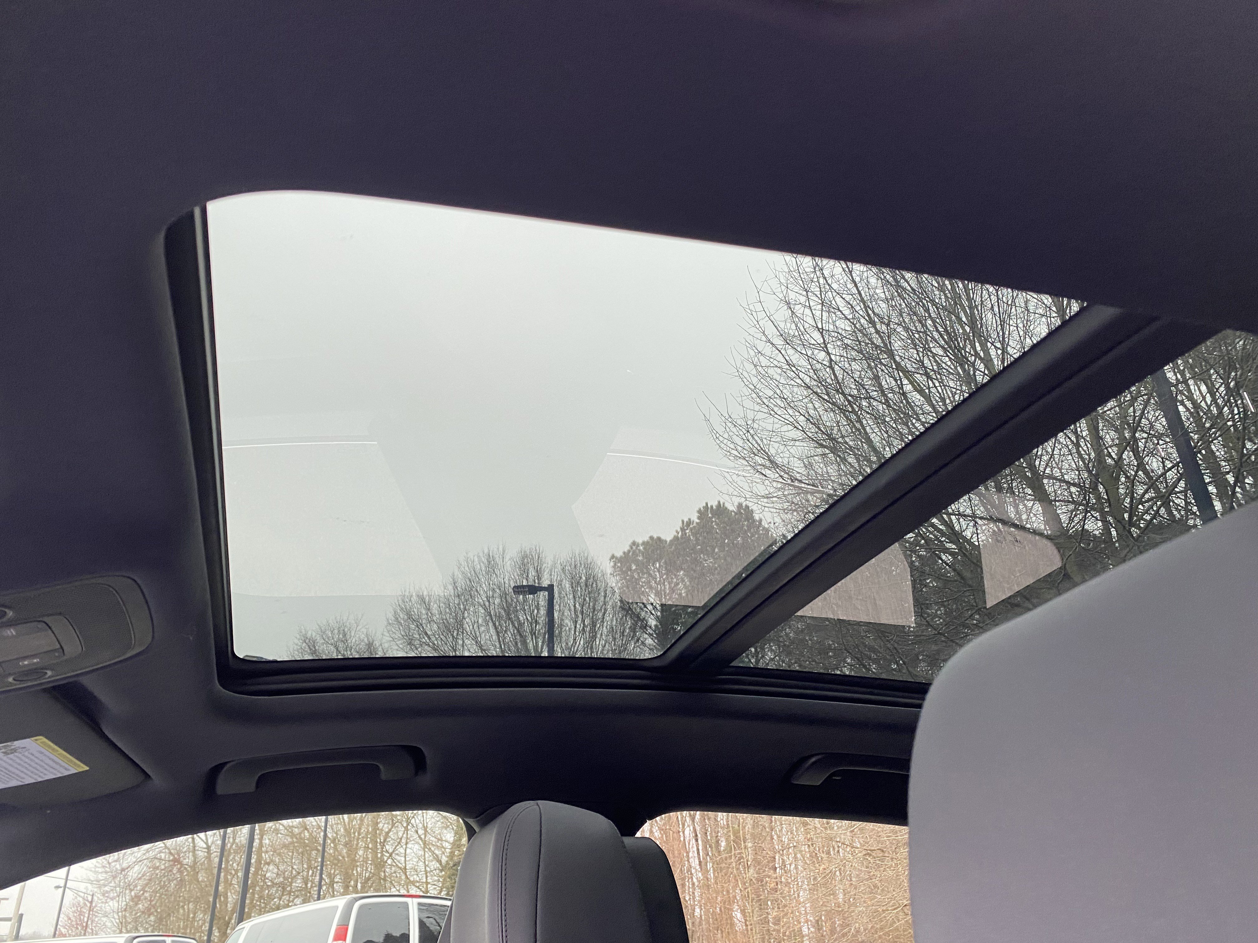 Used 2020 Audi Q3 2.0T Premium image 31