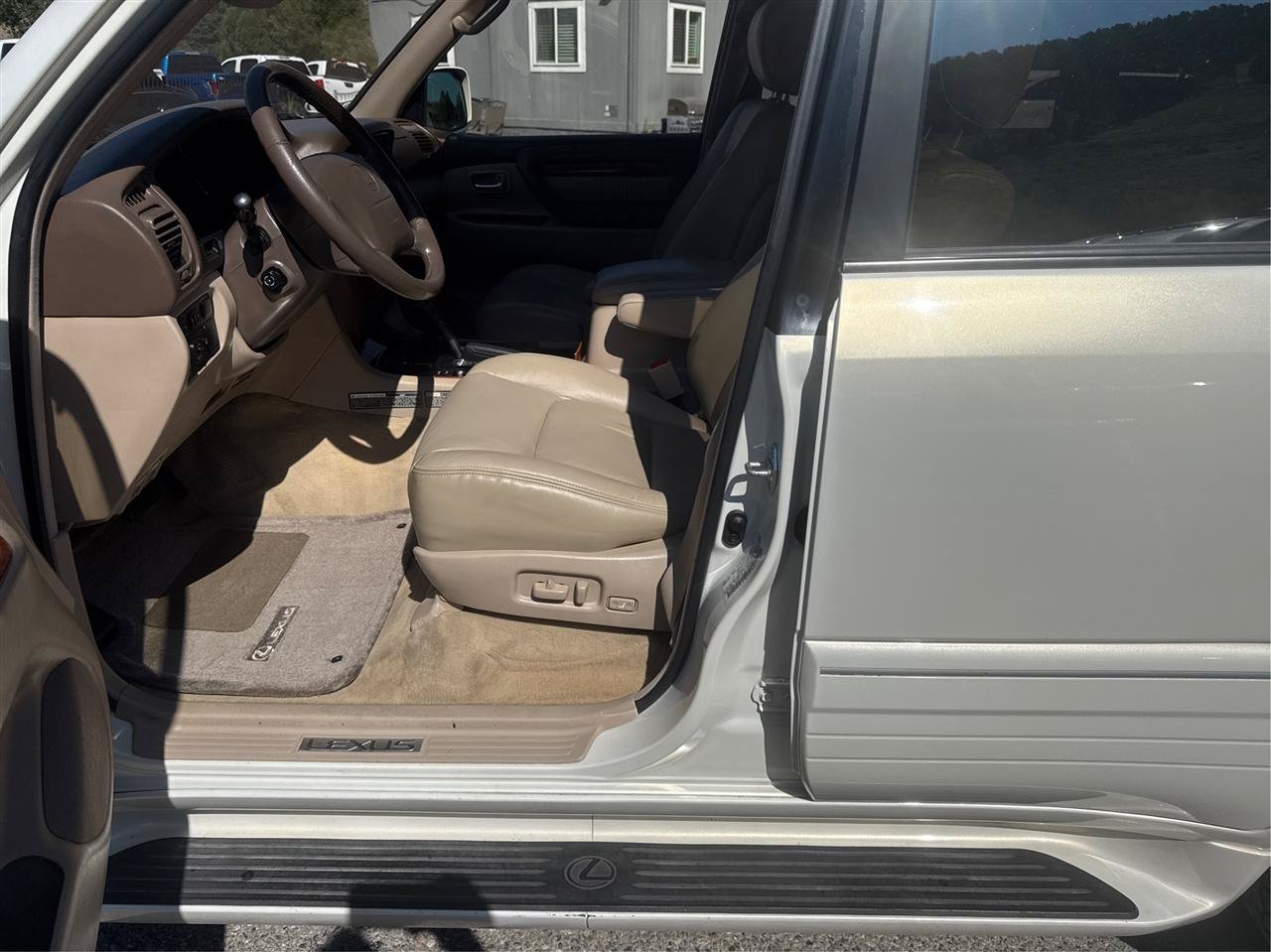 Used 1999 Lexus LX 470 4WD image 9