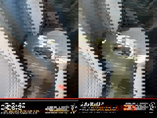 New 2025 Volkswagen Tiguan SE image 53