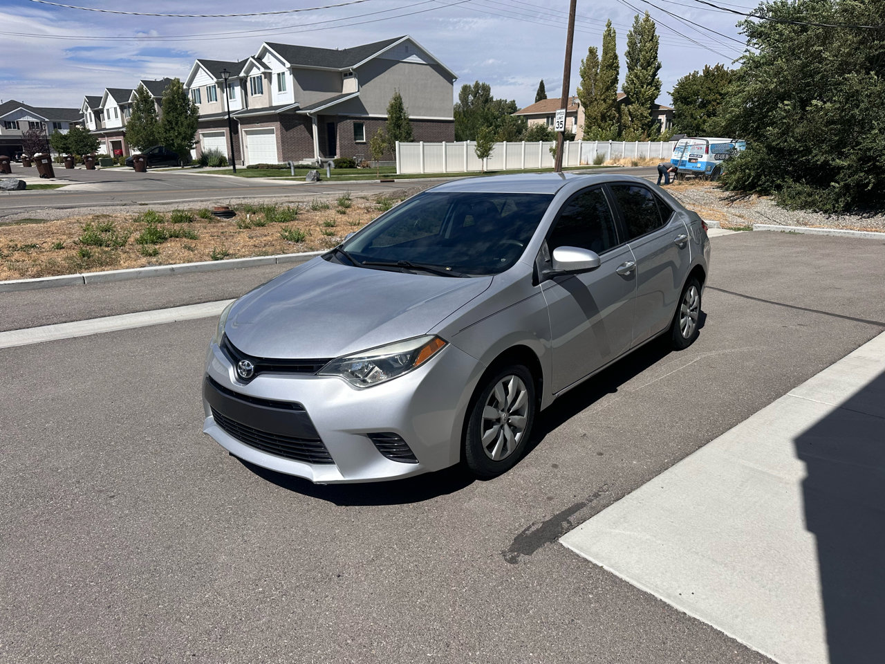 Used 2015 Toyota Corolla LE image 3