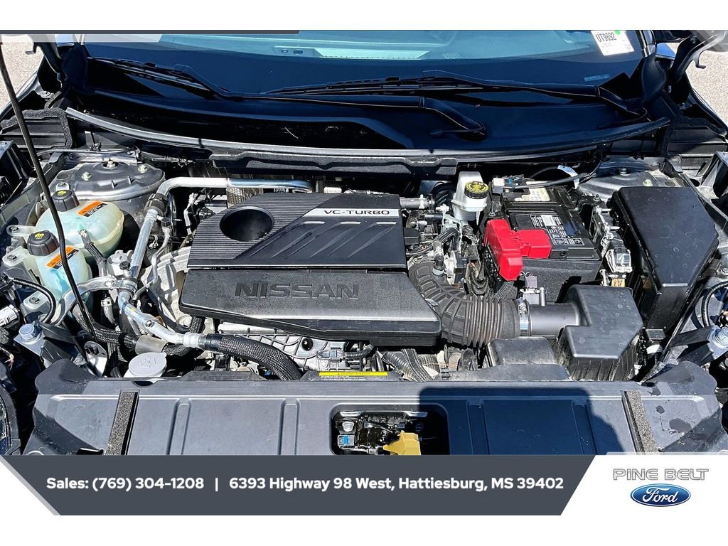 Used 2024 Nissan Rogue SV image 8