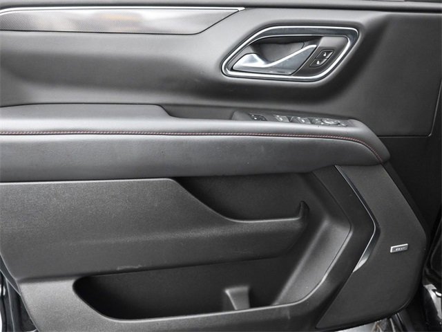 Used 2022 Chevrolet Suburban RST w/ Sport Performance Package image 16