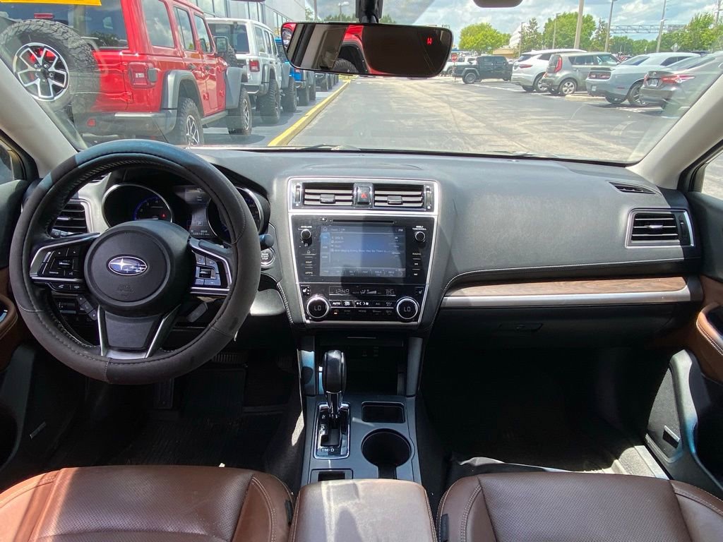 Used 2018 Subaru Outback 3.6R Touring AWD/4WD image 17