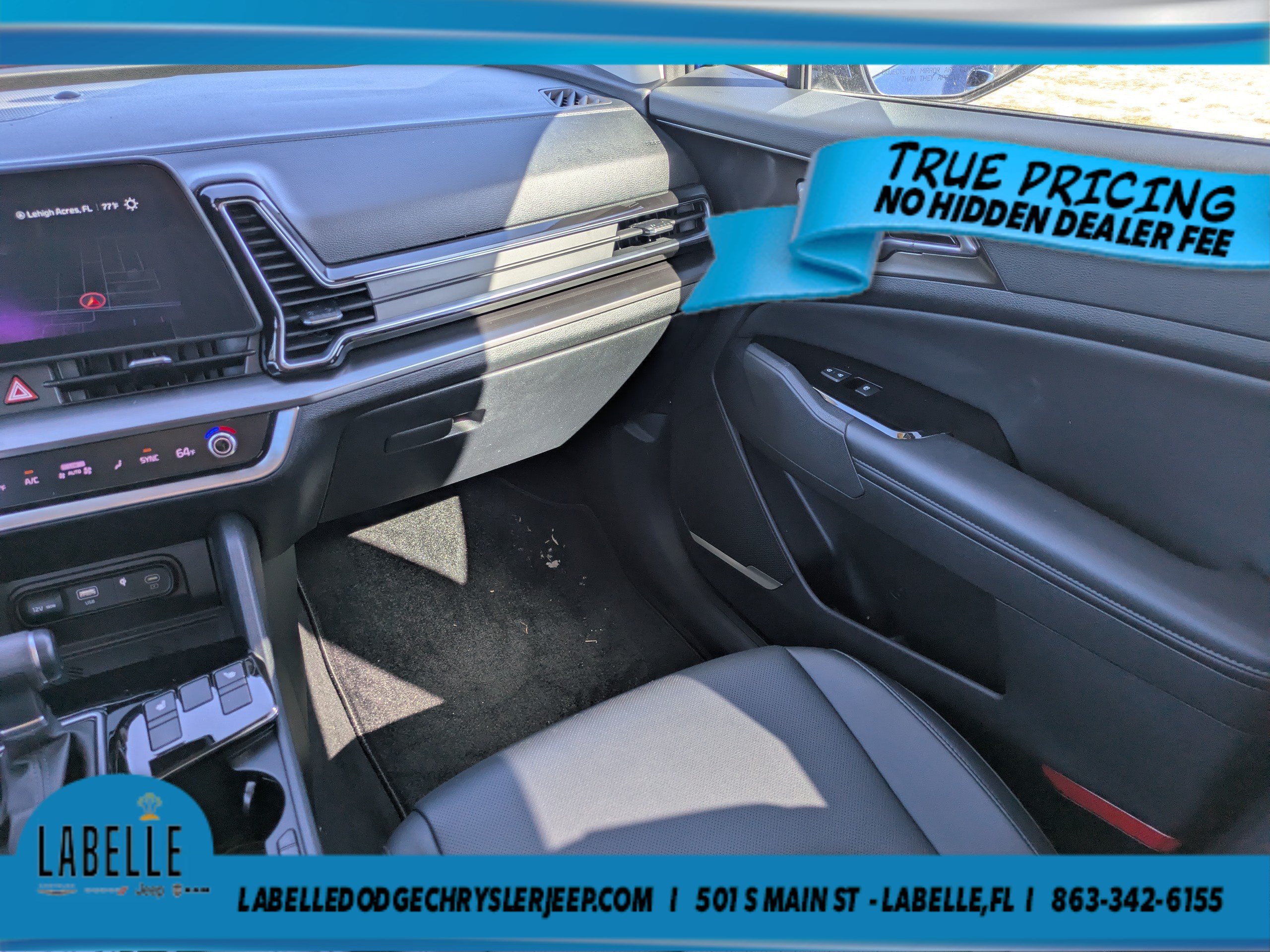 Used 2024 Kia Sportage EX FWD image 17