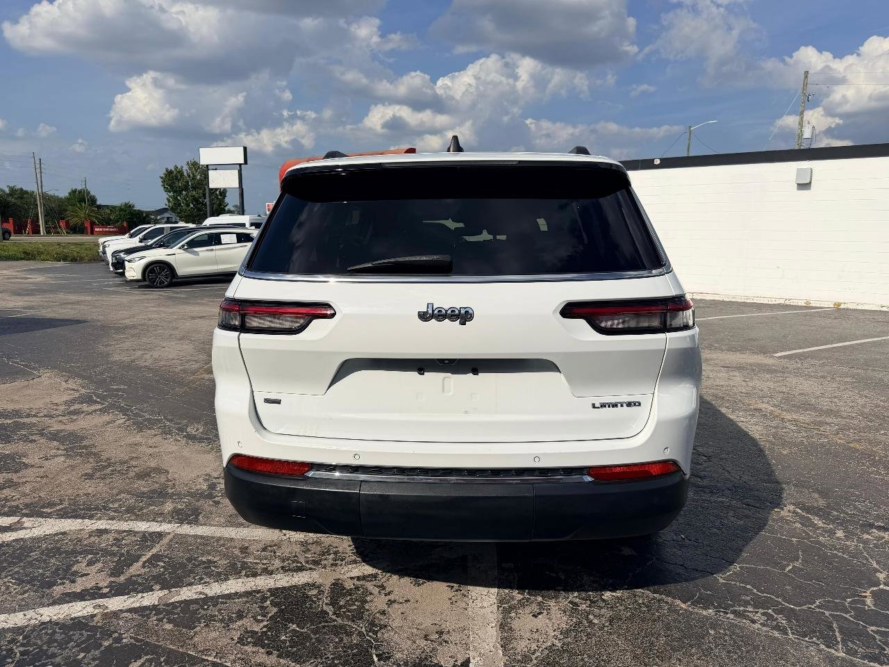Used 2021 Jeep Grand Cherokee L Limited RWD image 6