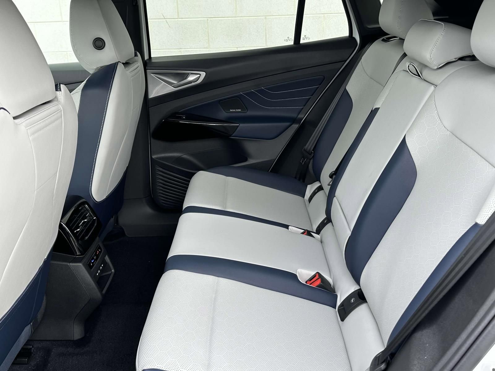 New 2025 Volkswagen ID.4 Pro S Plus image 10