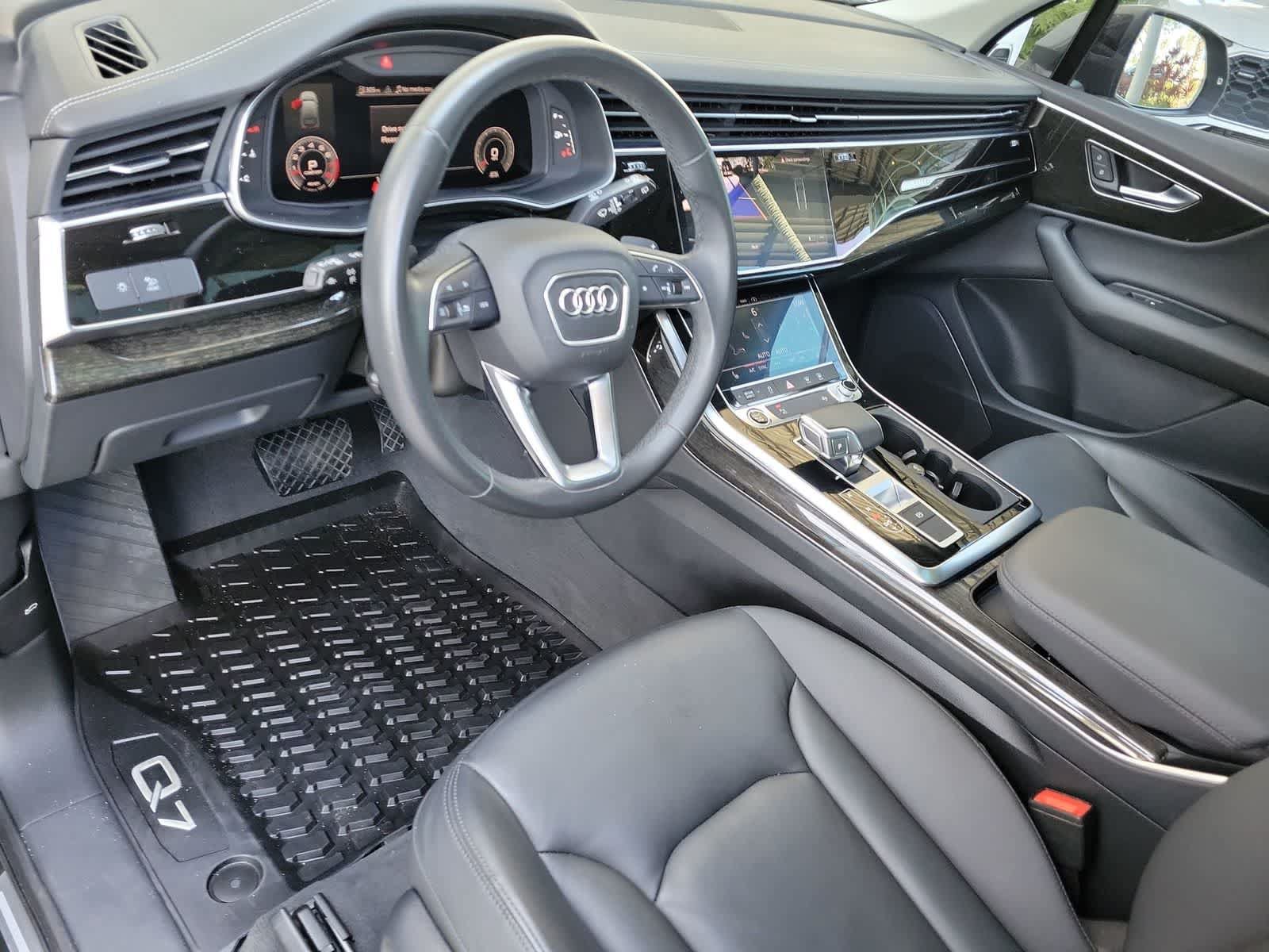 Used 2023 Audi Q7 3.0T Premium AWD/4WD image 10