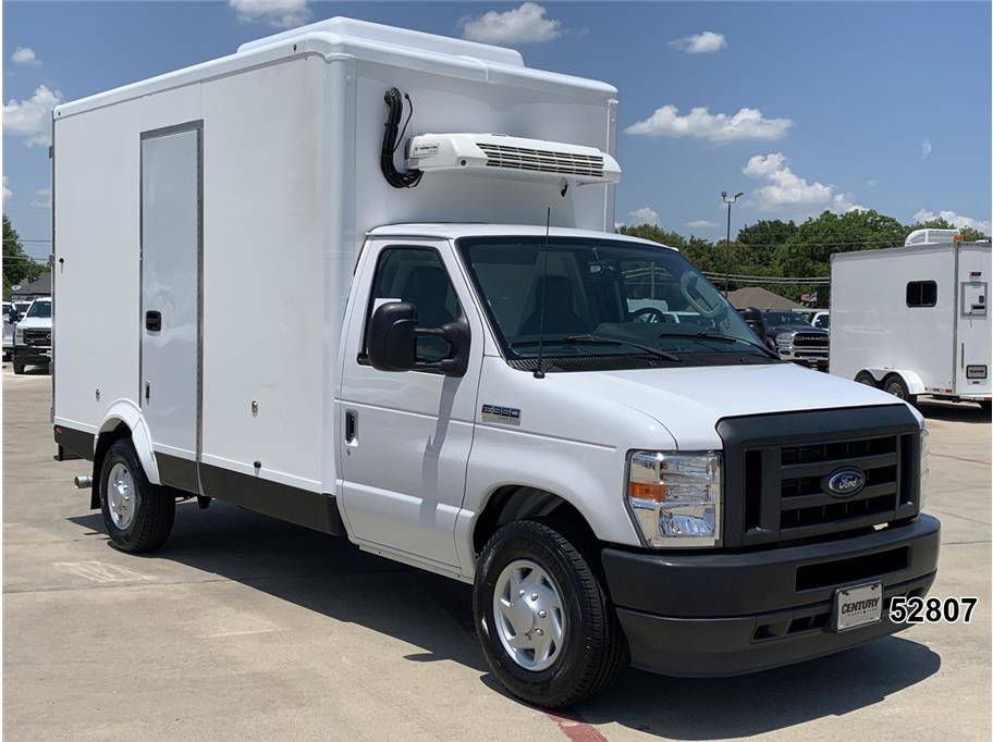 Used 2023 Ford E-350 and Econoline 350 Super Duty w/ Power Windows & Locks Group RWD image 3