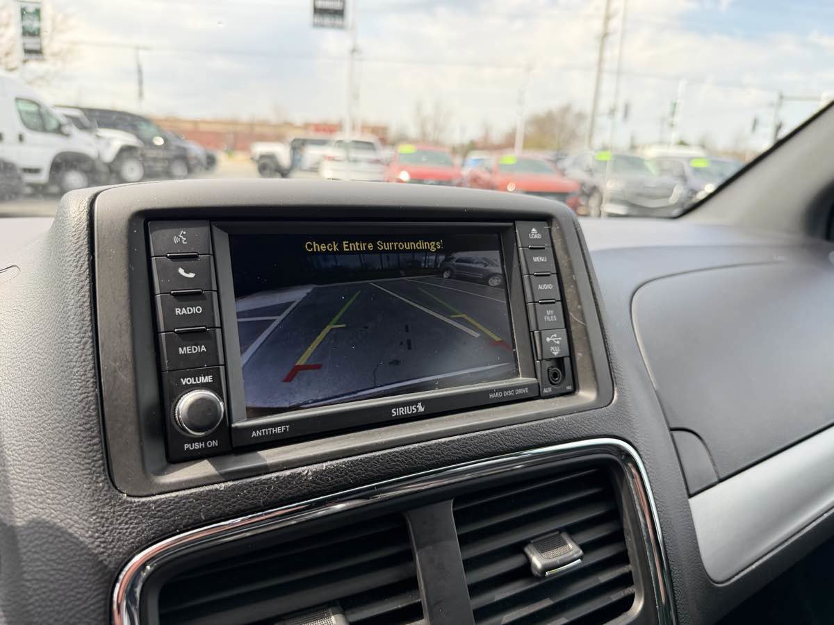 Used 2014 Dodge Grand Caravan R/T w/ Safety Sphere Group FWD image 28