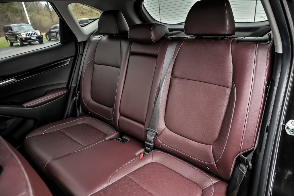 Used 2022 Kia Seltos SX w/ Sunroof Package image 18