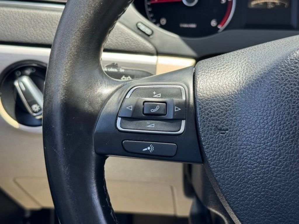 Used 2014 Volkswagen Jetta TDI FWD image 11